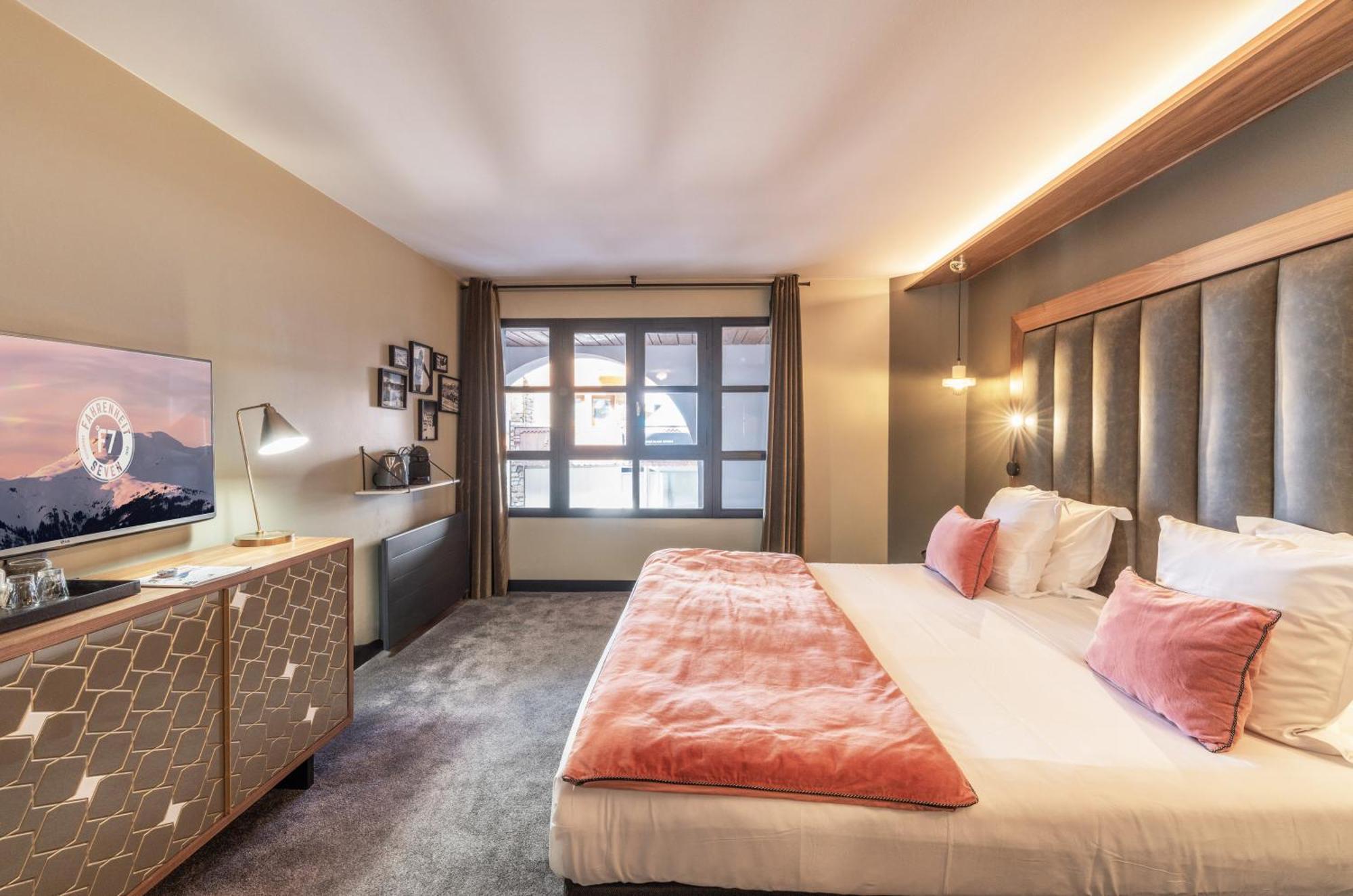 Hotel Fahrenheit Seven Courchevel Exteriér fotografie