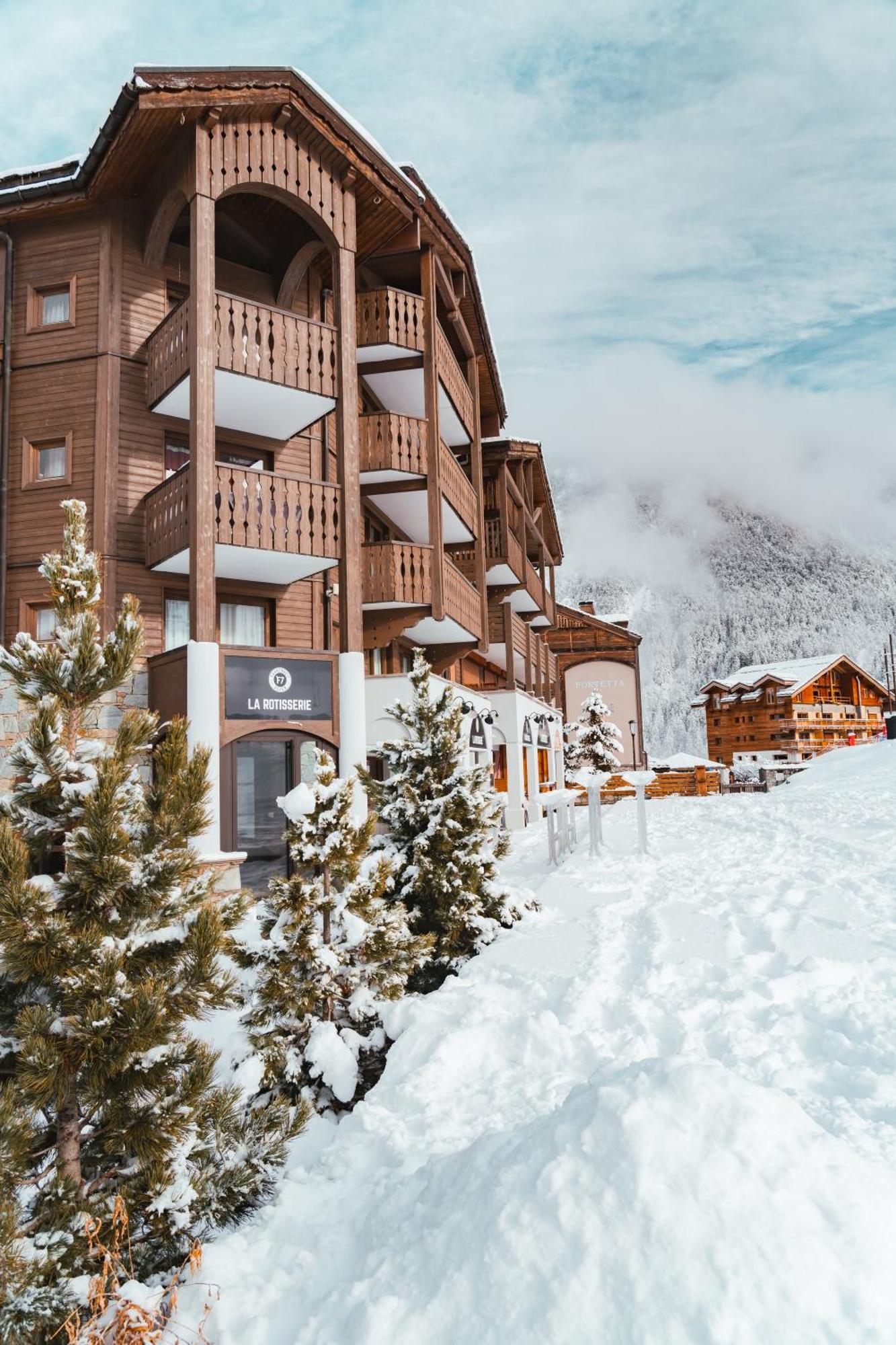 Hotel Fahrenheit Seven Courchevel Exteriér fotografie