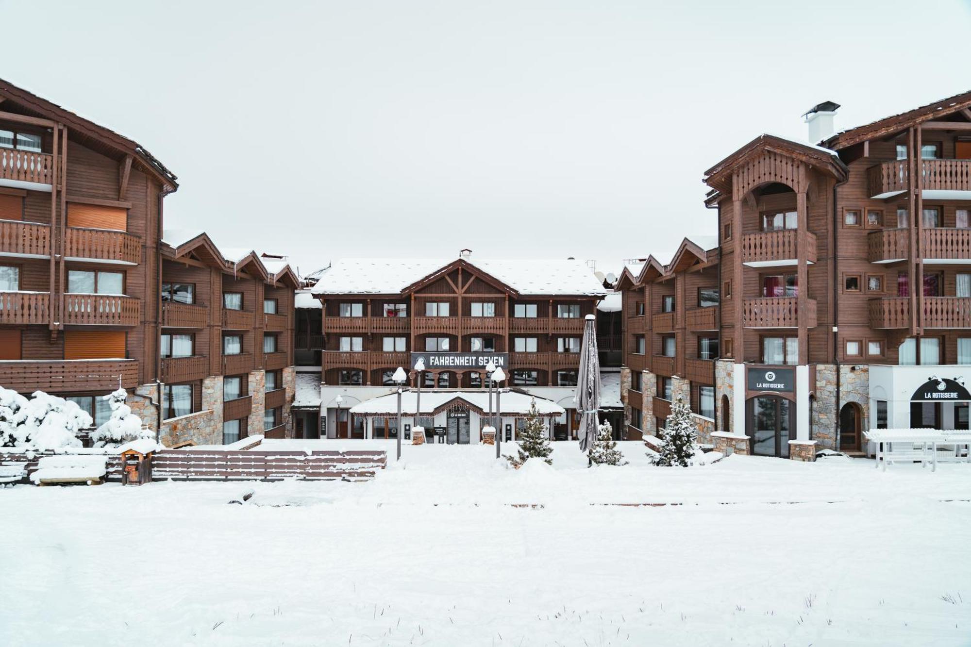 Hotel Fahrenheit Seven Courchevel Exteriér fotografie